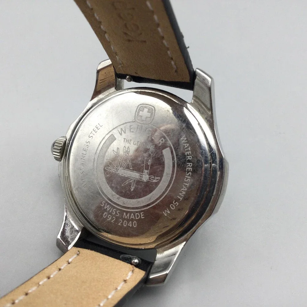 Wenger S.A.K. Design Womens Watch 35mm Silver Tone Date Leather New Battery